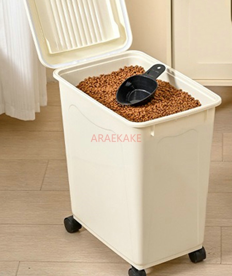 دلو طعام الكلب السميك ذو سعة ك - مراجعة Food Storage Large وسعره