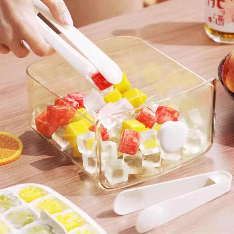 قالب صنع مكعبات الثلج للثلاجة  - مراجعة Food Storage Hot Box وسعره